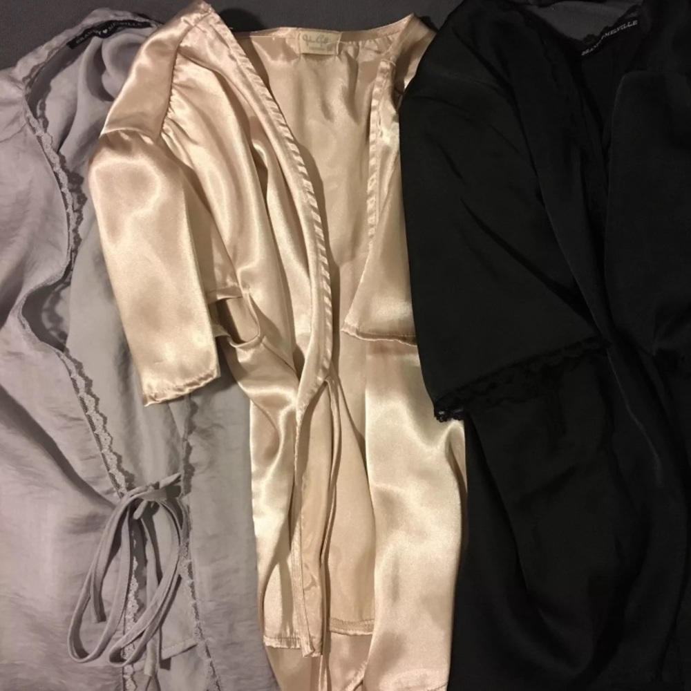 brandy melville leesa tie tops!